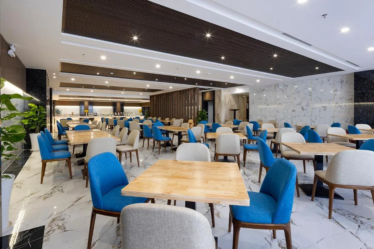 Miracle Luxury Nha Trang Hotel