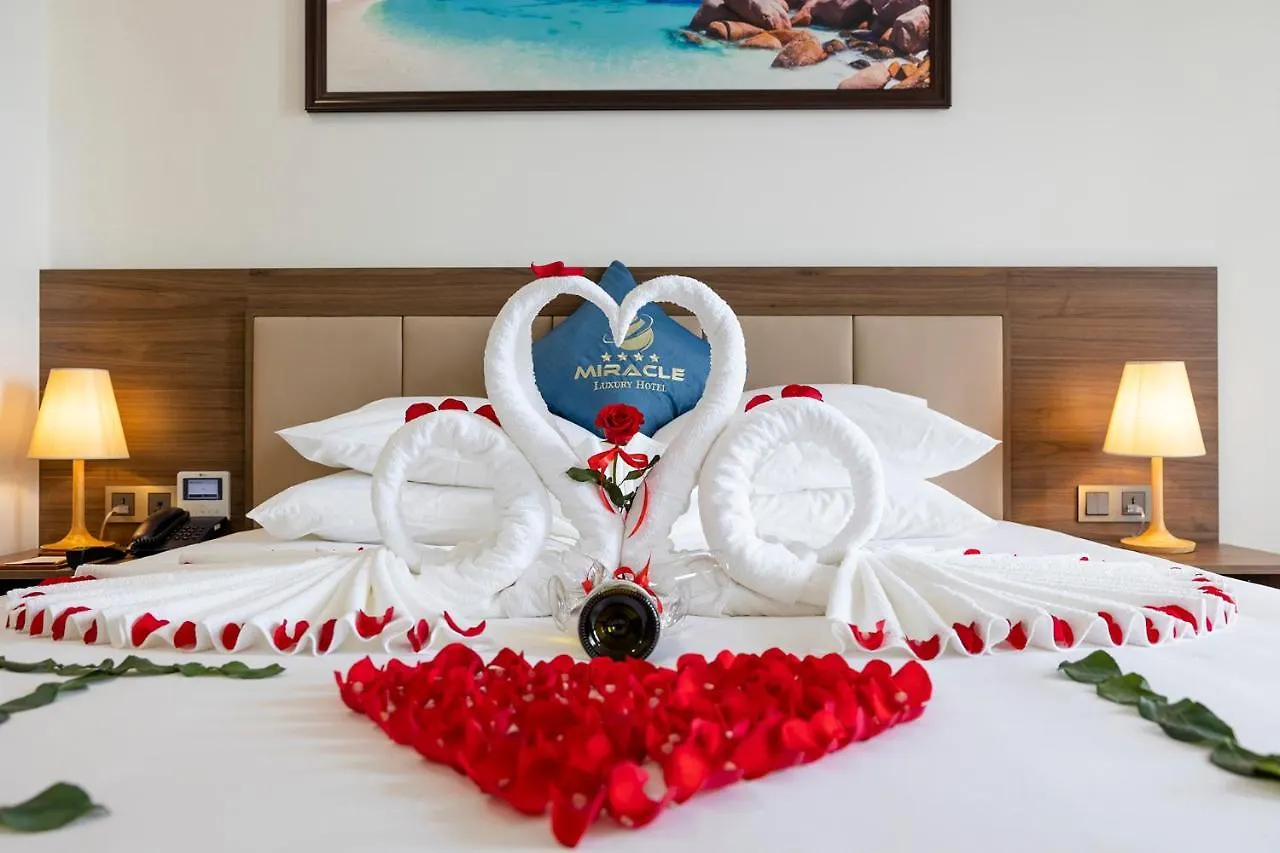 Miracle Luxury Nha Trang Hotel 4*,